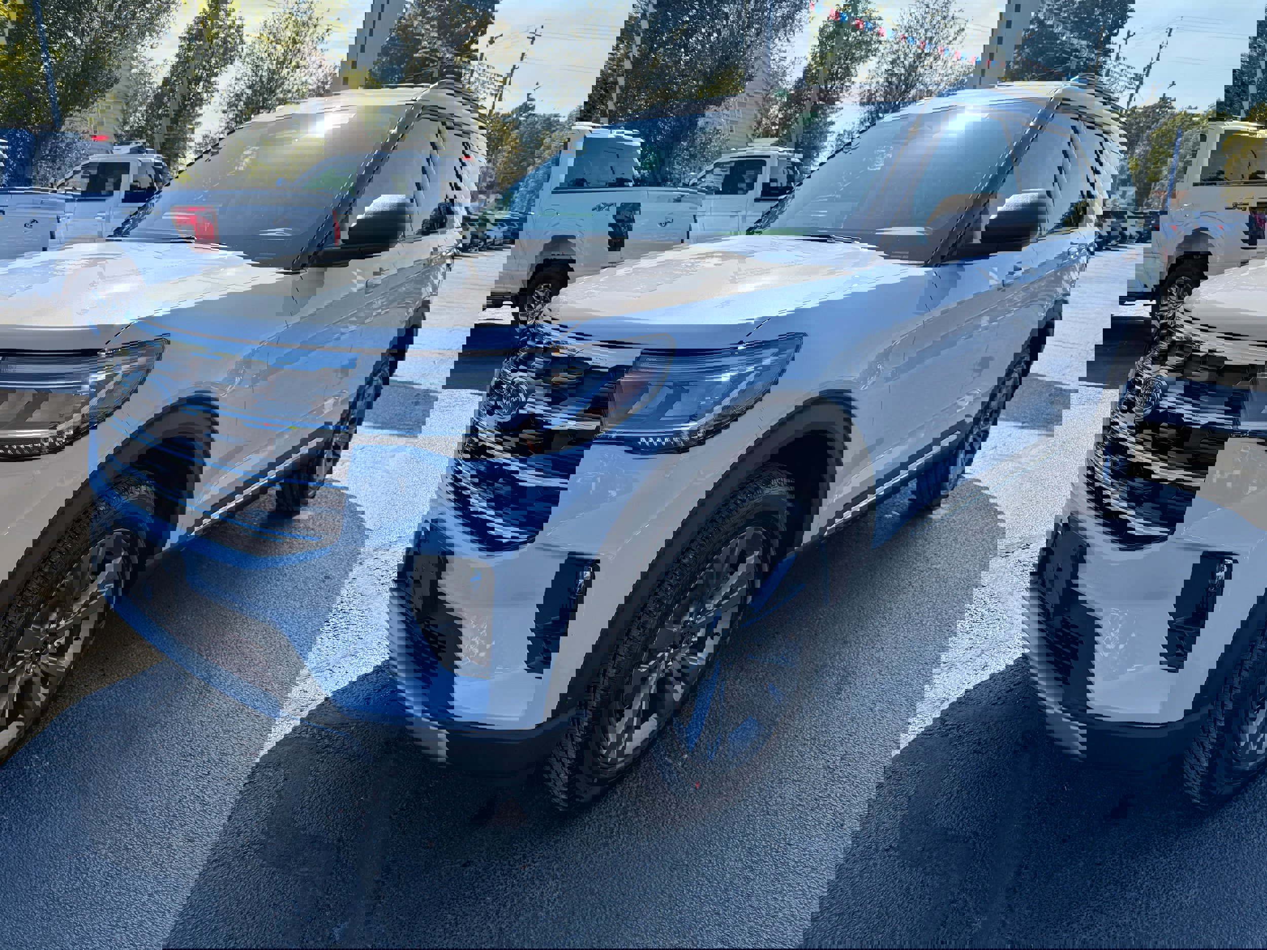 New 2025 Ford Explorer Active image 3