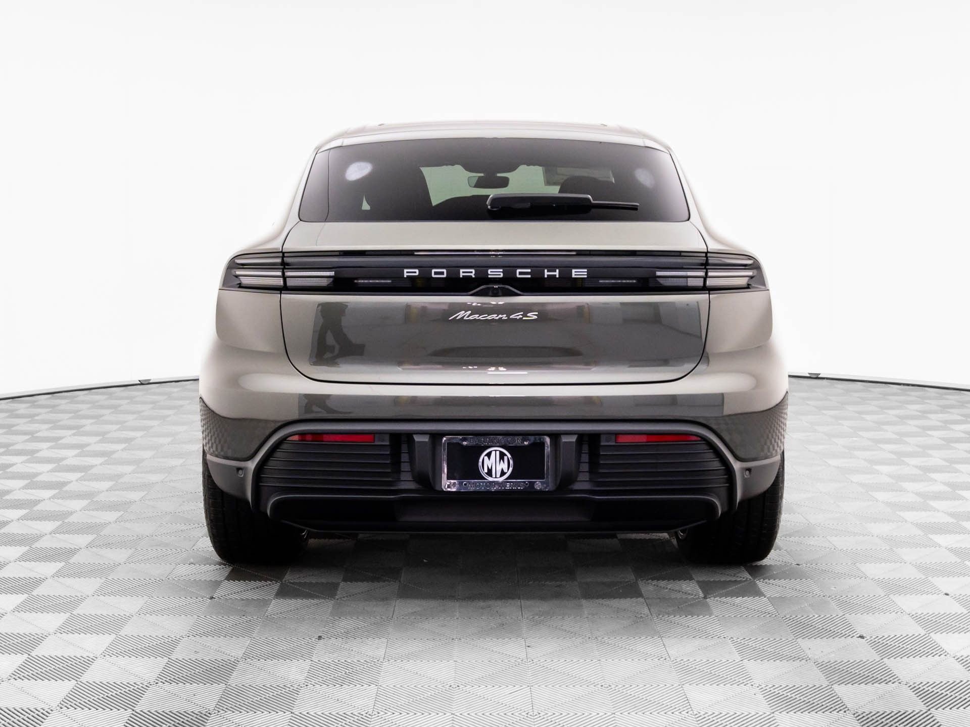 New 2025 Porsche Macan 4S Electric image 10