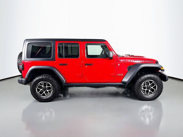 Used 2025 Jeep Wrangler Unlimited Rubicon AWD/4WD image 5
