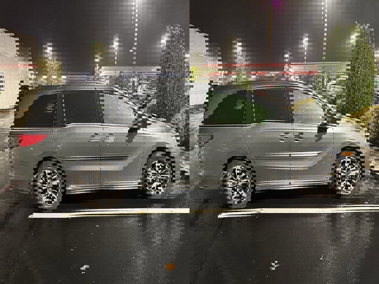 Used 2018 Honda Odyssey Elite image 8