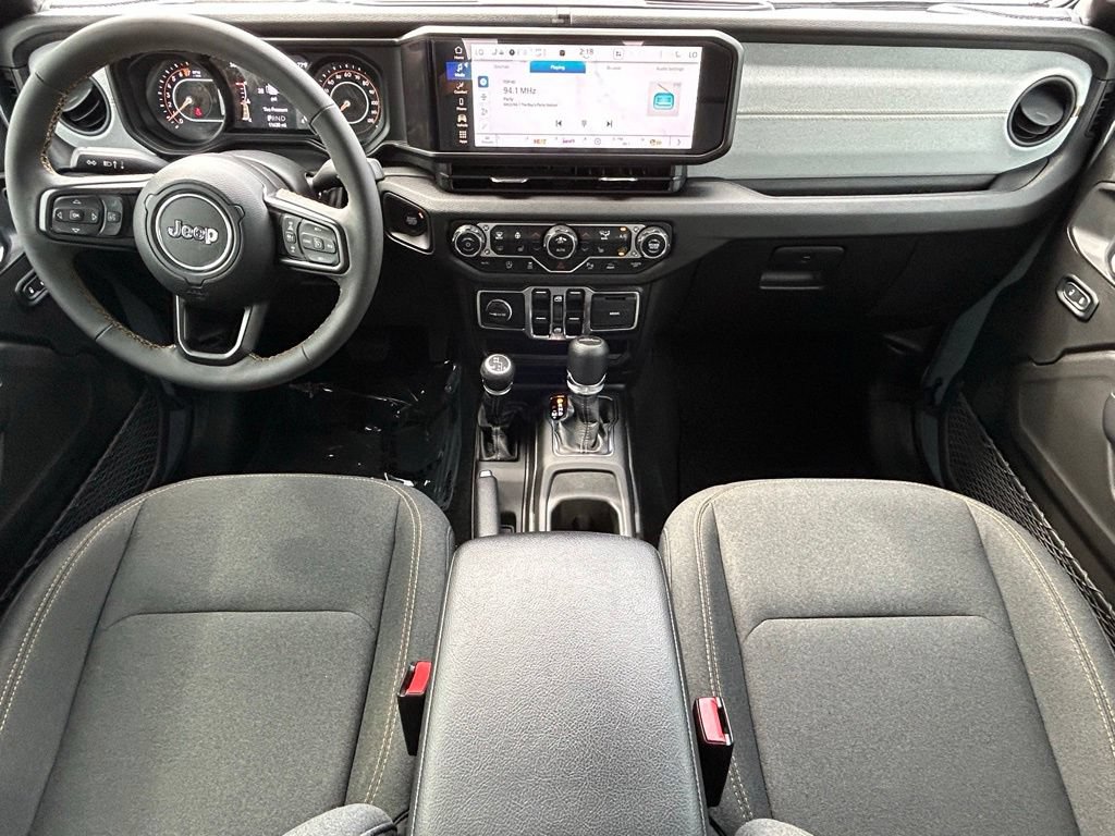 Used 2024 Jeep Gladiator Sport AWD/4WD image 10