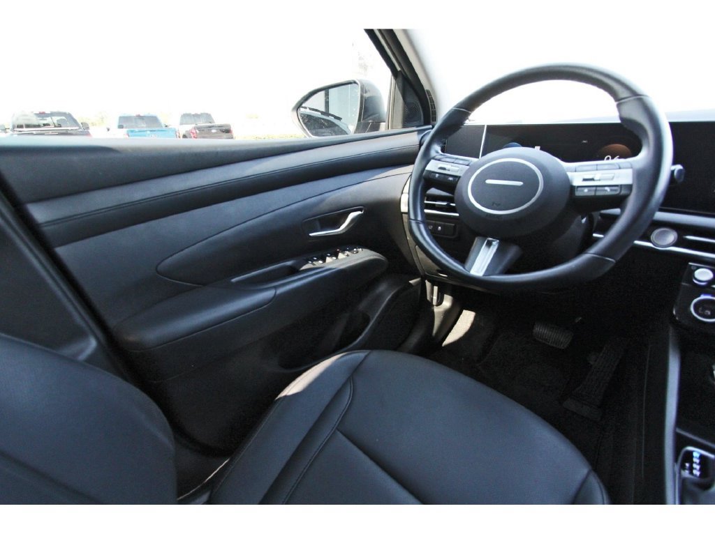 Used 2025 Hyundai Tucson SEL FWD image 9