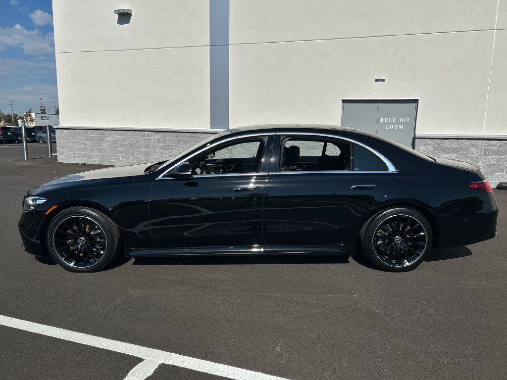 Used 2022 Mercedes-Benz S 580 4MATIC Sedan image 4
