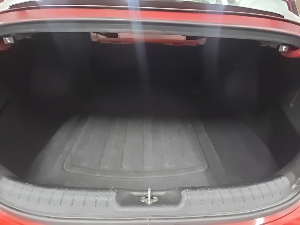 Used 2024 Hyundai Elantra SEL FWD image 17