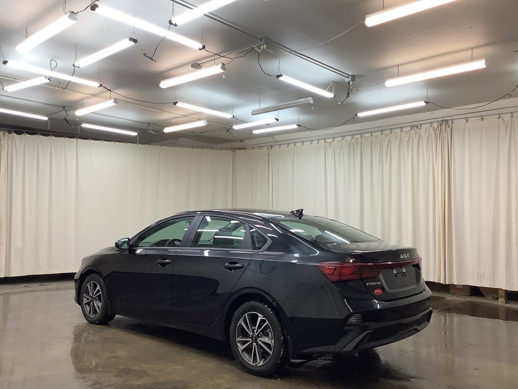 Used 2024 Kia Forte LXS image 9