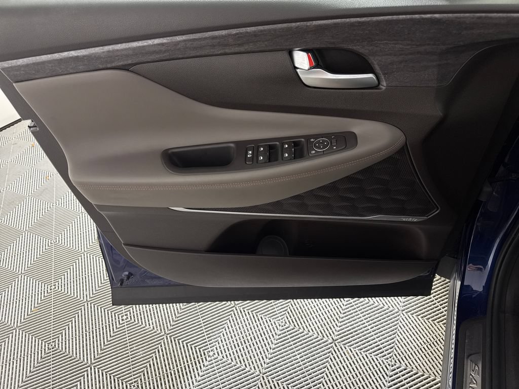 Used 2019 Hyundai Santa Fe Limited FWD image 10