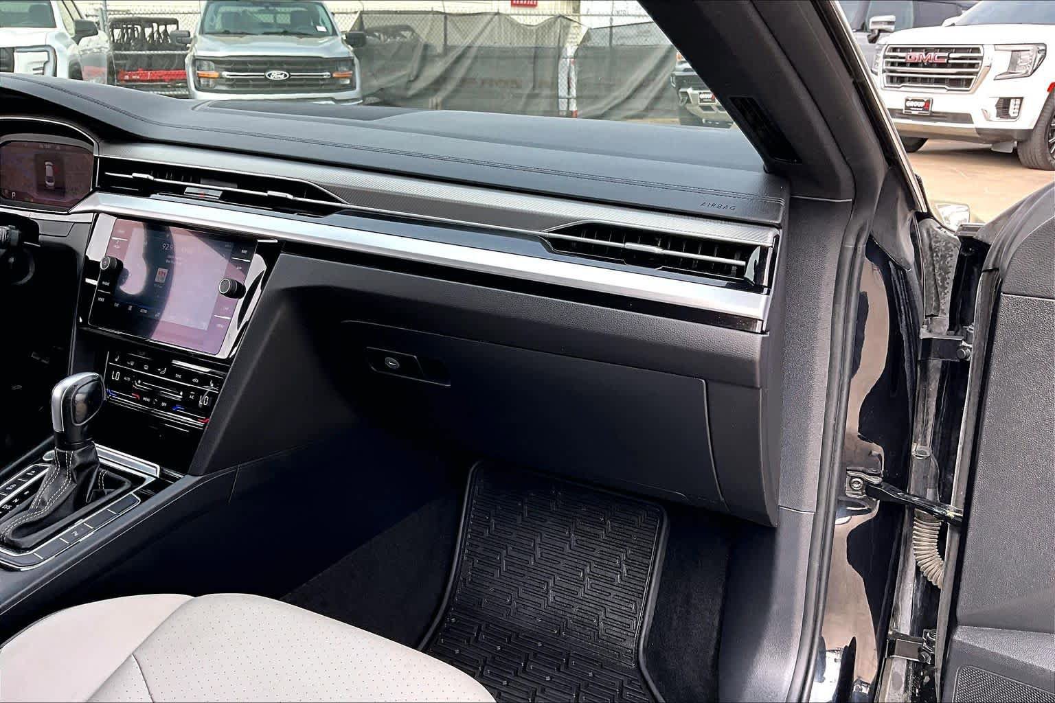 Used 2022 Volkswagen Arteon SE FWD image 19