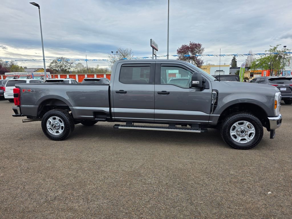 Used 2025 Ford F350 XLT w/ 360-Degree Camera Package image 8