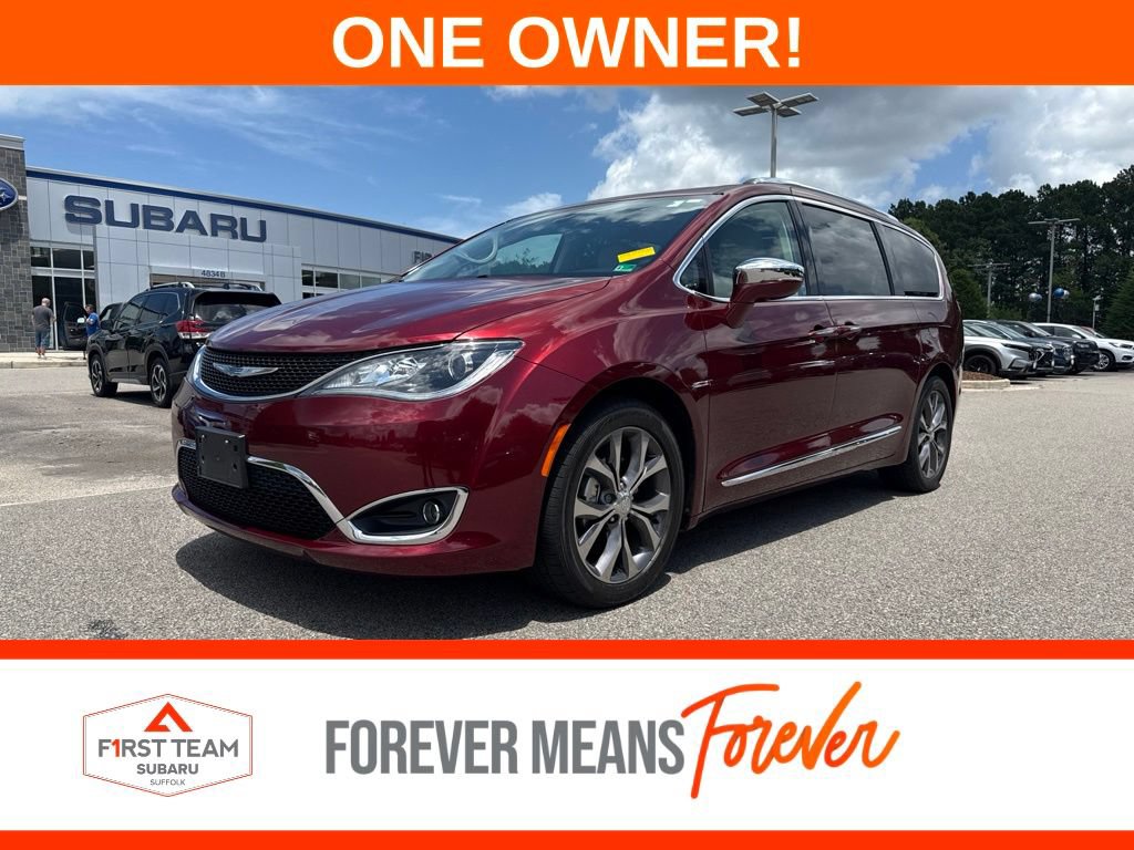 Used 2017 Chrysler Pacifica Limited w/ Tire & Wheel Group
