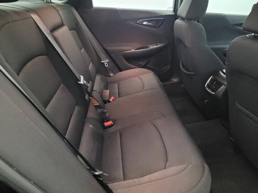 Used 2021 Chevrolet Malibu LT image 19