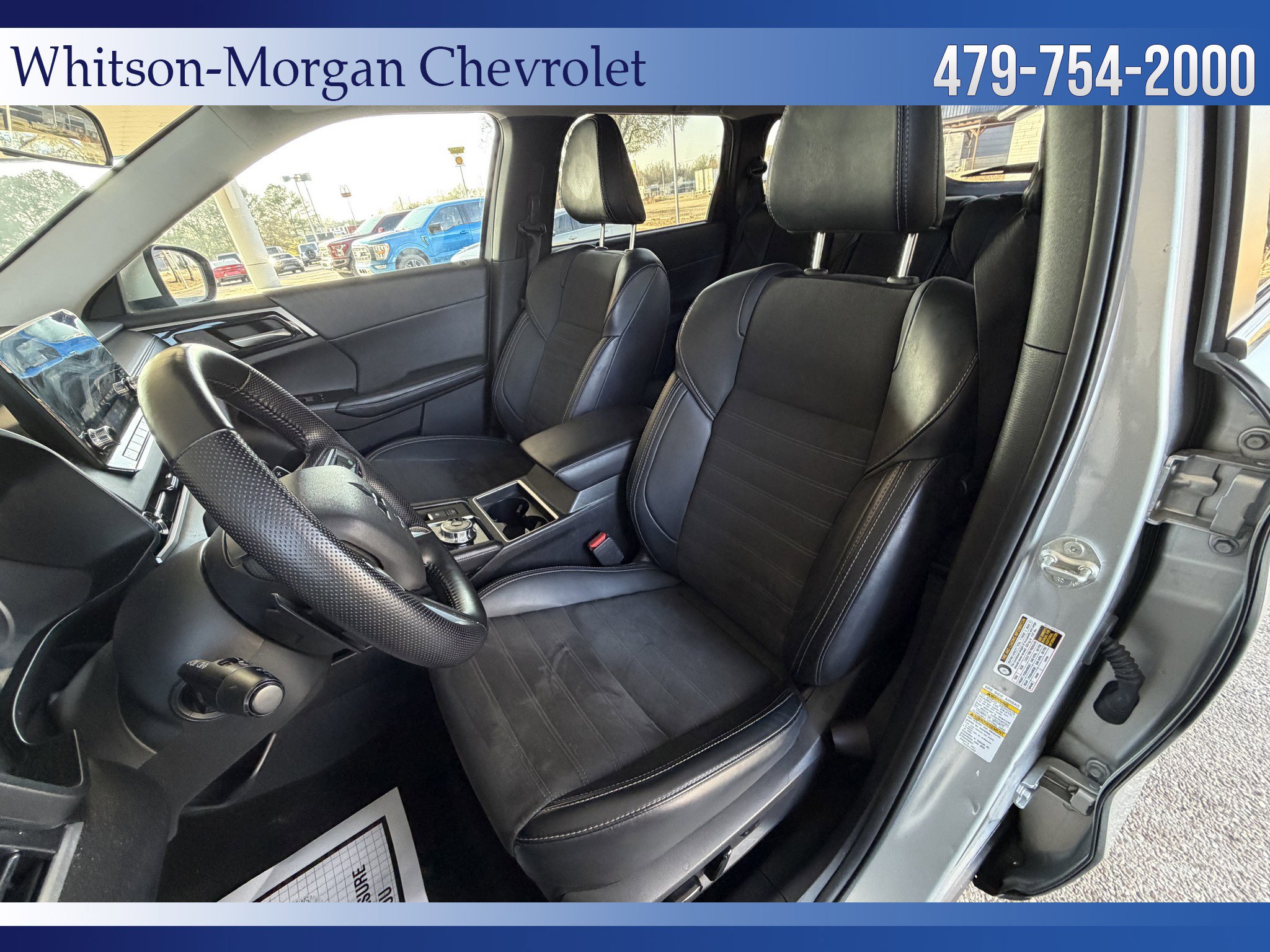 Used 2024 Mitsubishi Outlander SE image 8