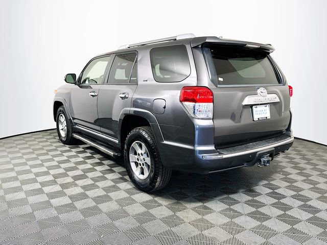 Used 2021 Nissan Titan SL w/ Moonroof Package image 6