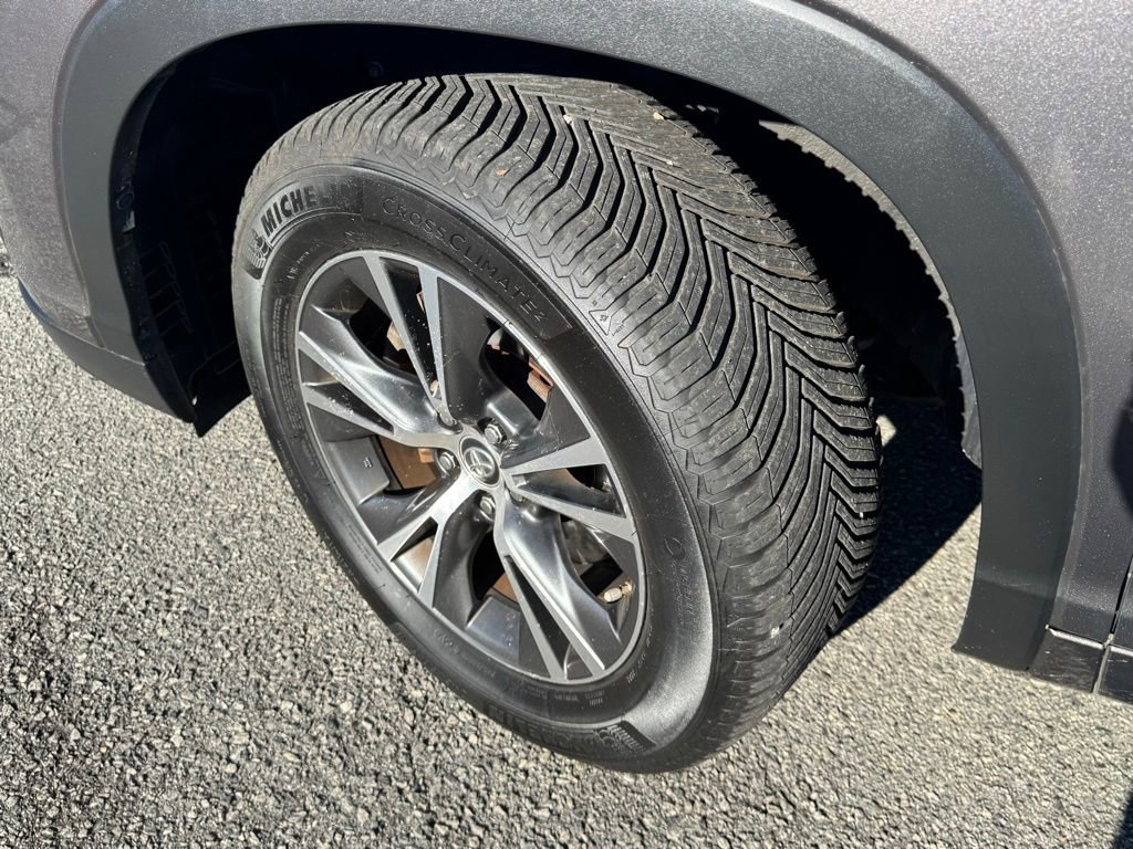 Used 2016 Toyota Highlander XLE image 40