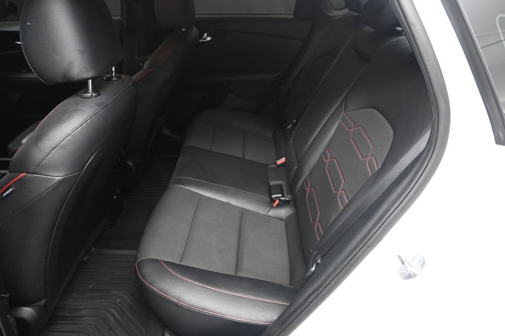 Certified 2023 Kia Forte GT FWD image 29