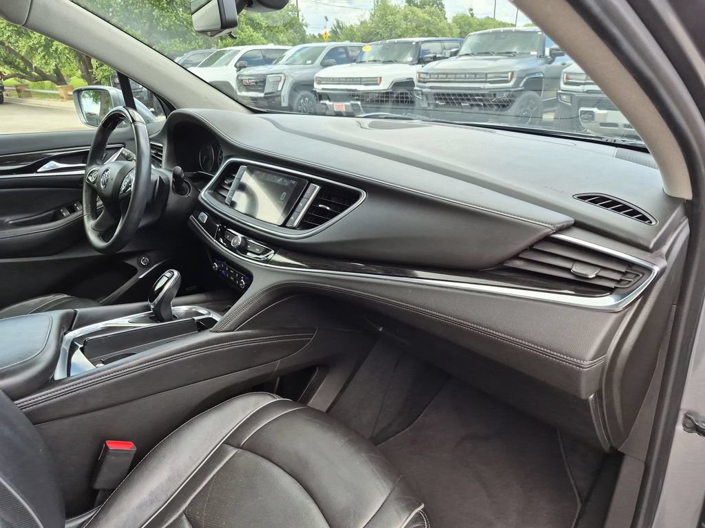 Used 2019 Buick Enclave Avenir w/ Avenir Technology Package FWD image 42