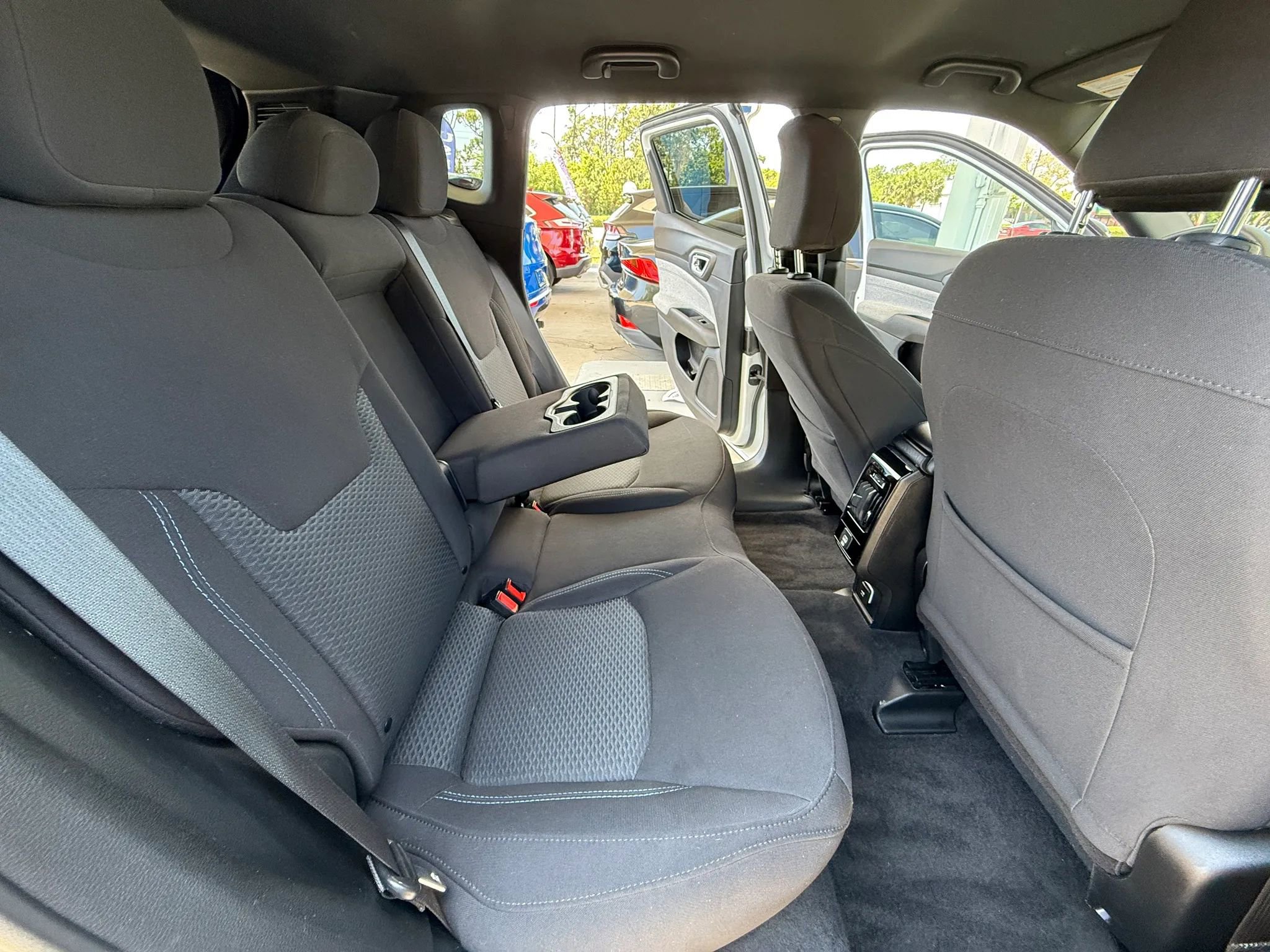 Used 2024 Jeep Compass Sport image 18