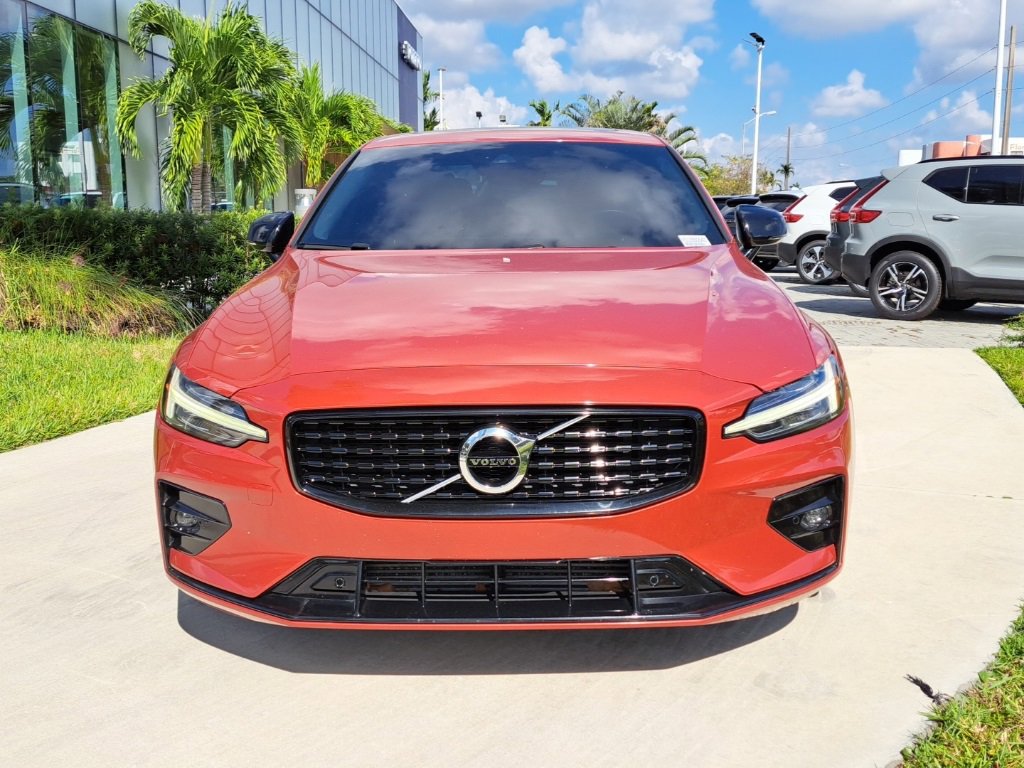 Used 2021 Volvo S60 T5 Momentum w/ Premium Package video 2