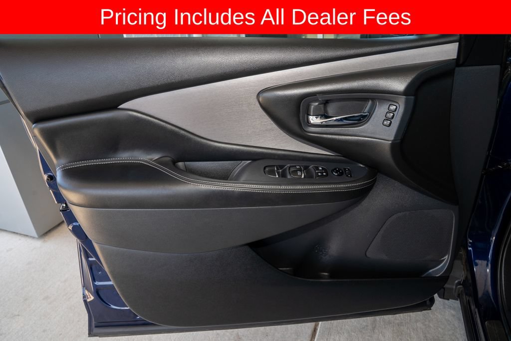 Used 2024 Nissan Murano SL FWD image 13