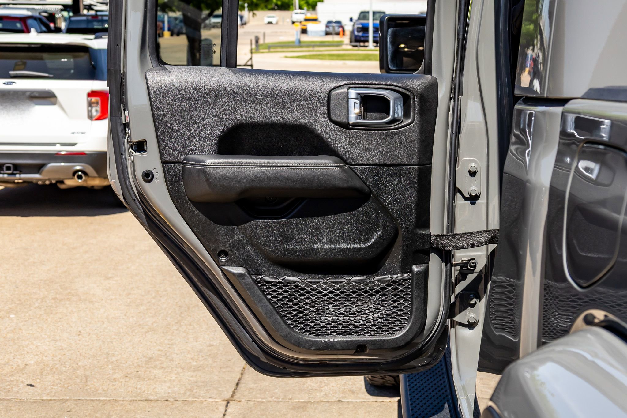 Used 2021 Jeep Gladiator Overland w/ Popular Equipment Package image 36