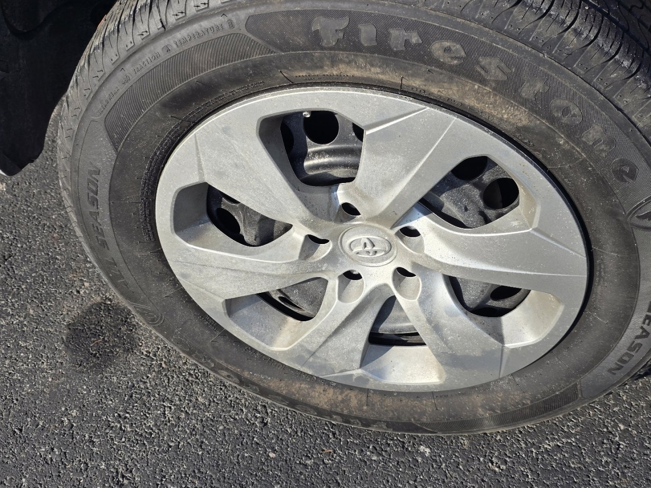 Certified 2021 Toyota RAV4 LE image 23