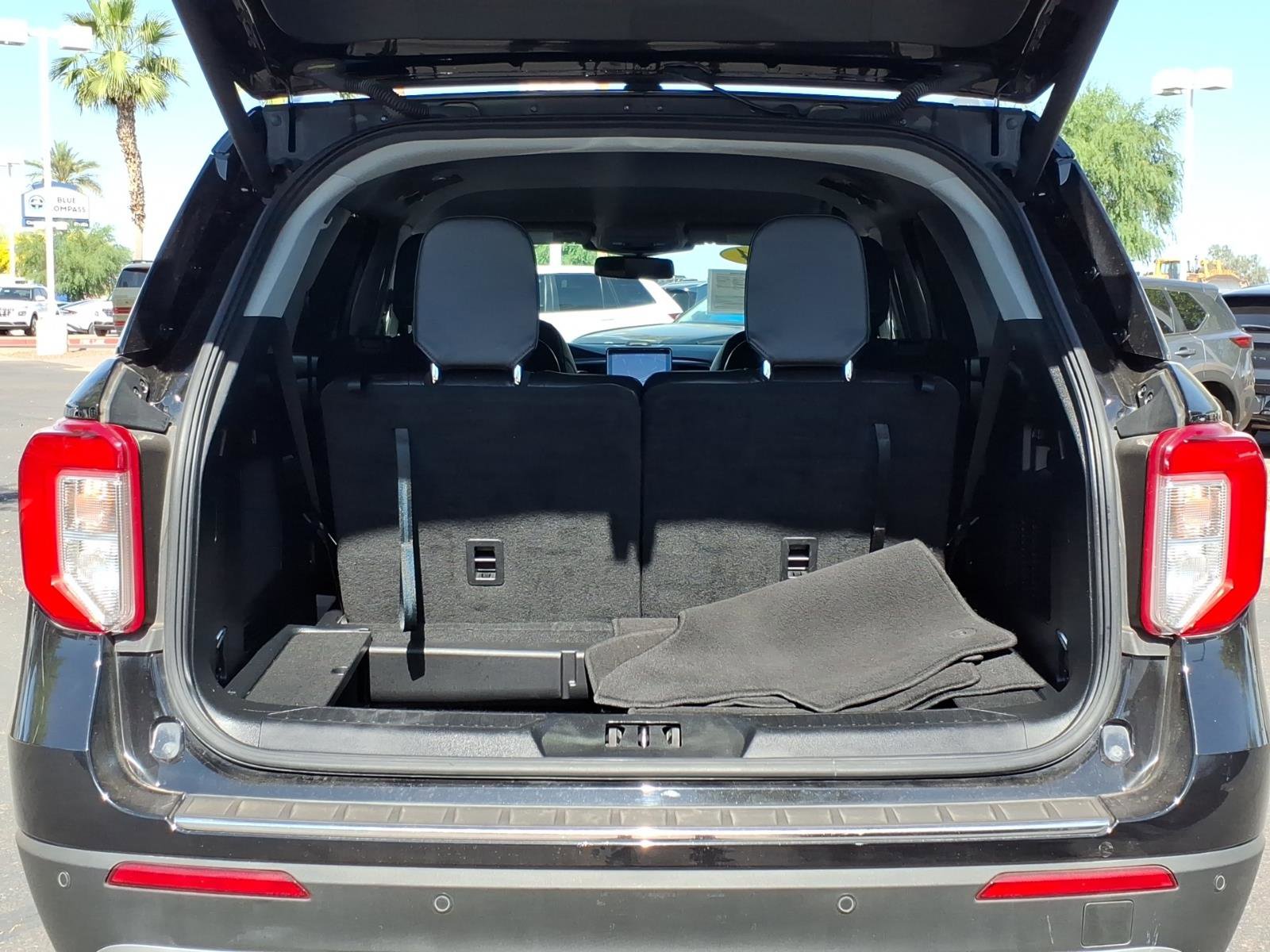 Used 2024 Ford Explorer Limited image 10