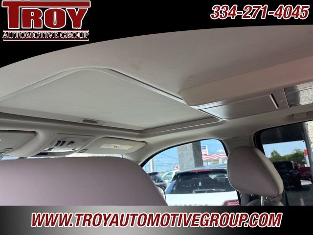 Used 2013 Chevrolet Suburban LT w/ Luxury Package image 22