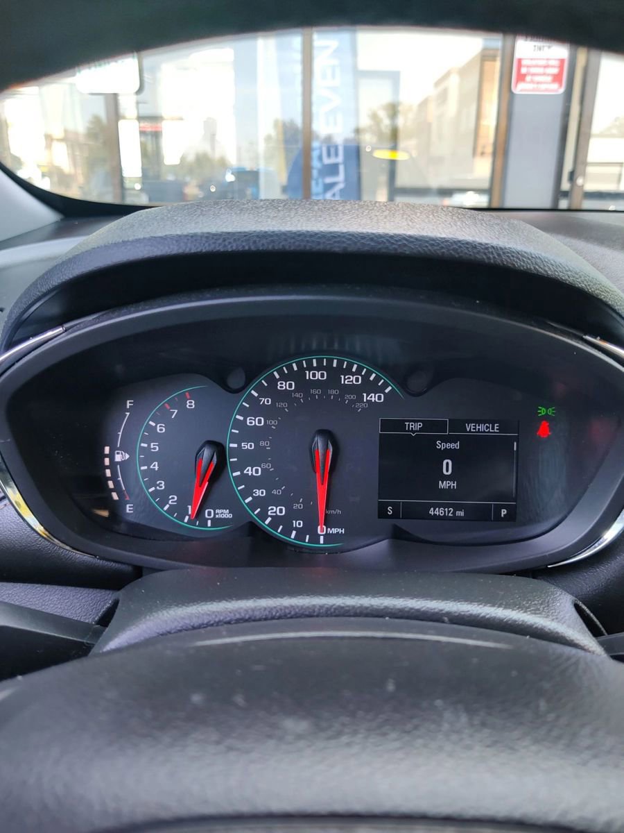 Used 2022 Chevrolet Trax LT w/ Midnight Edition image 26