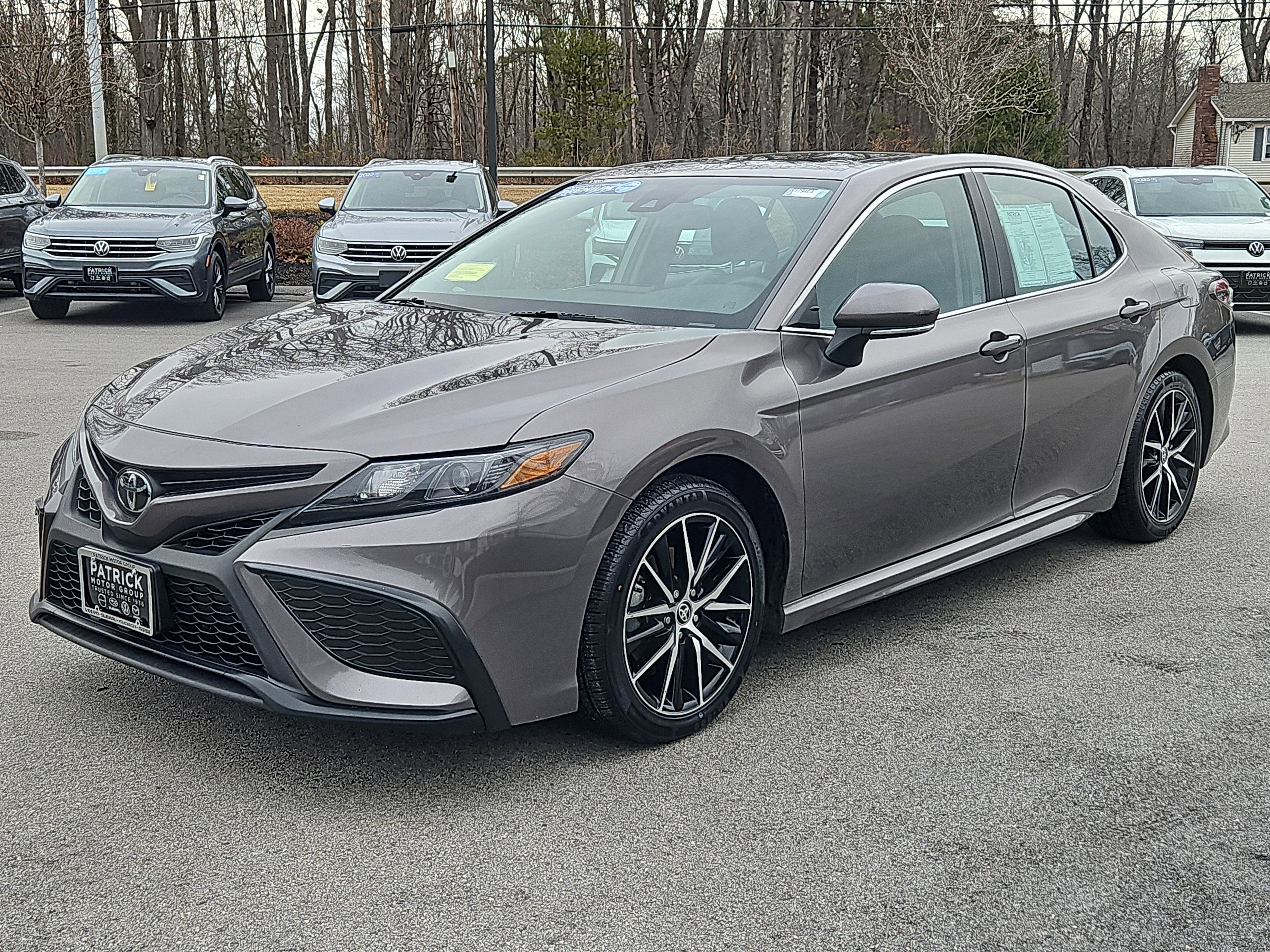 Used 2024 Toyota Camry SE image 19