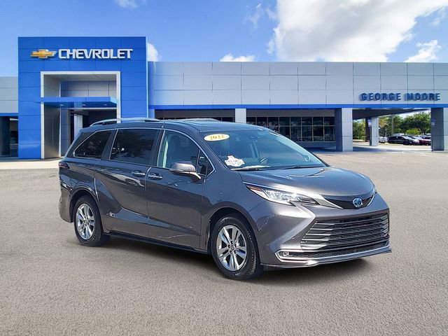 Used 2022 Toyota Sienna Limited