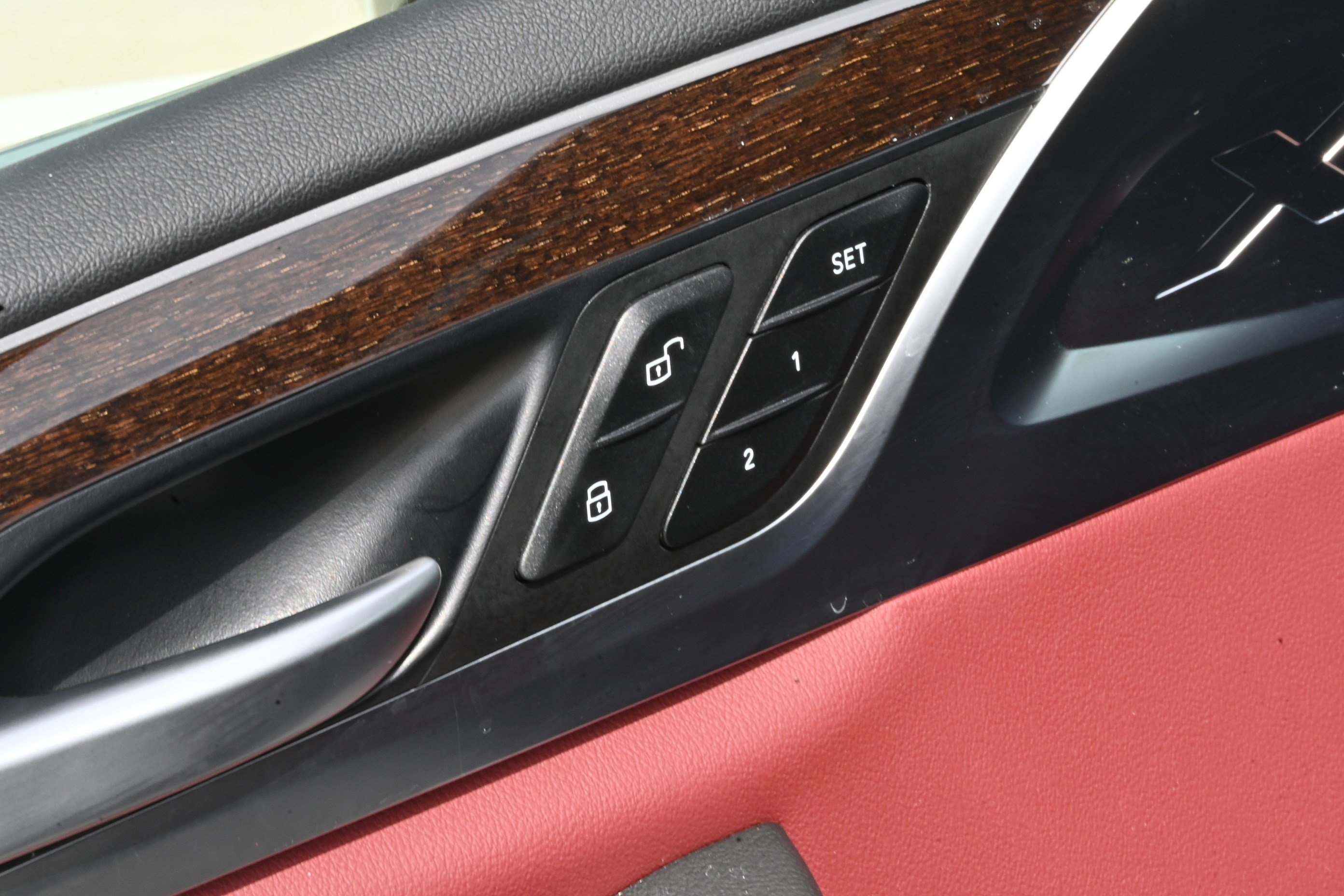 Certified 2025 BMW X4 xDrive30i w/ Premium Package image 29