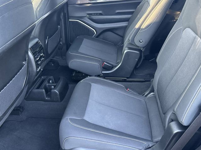 Certified 2021 Jeep Grand Cherokee L Laredo w/ Luxury Tech Group I image 23