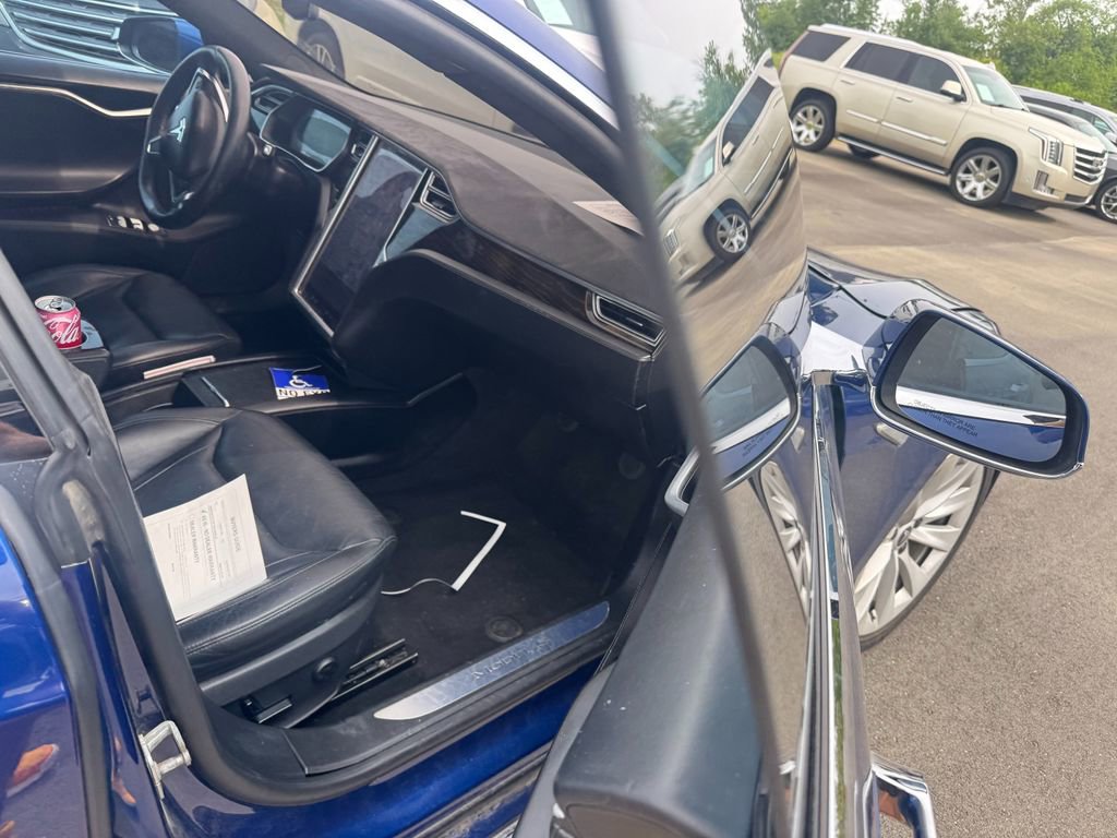 Used 2016 Tesla Model S 70D AWD/4WD image 5