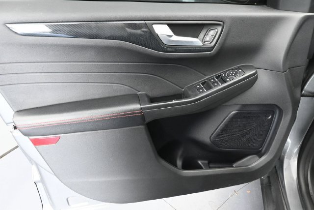 Used 2024 Ford Escape ST-Line w/ Tech Pack #1 FWD image 25