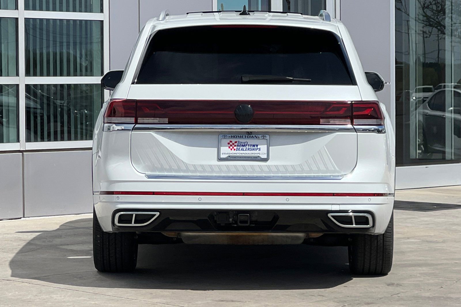 Used 2025 Volkswagen Atlas SEL Premium R-Line AWD/4WD image 5