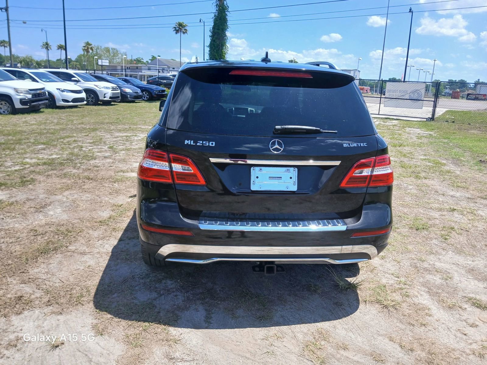 Used 2015 Mercedes-Benz ML 250 BlueTEC 4MATIC w/ Premium 1 Package image 4