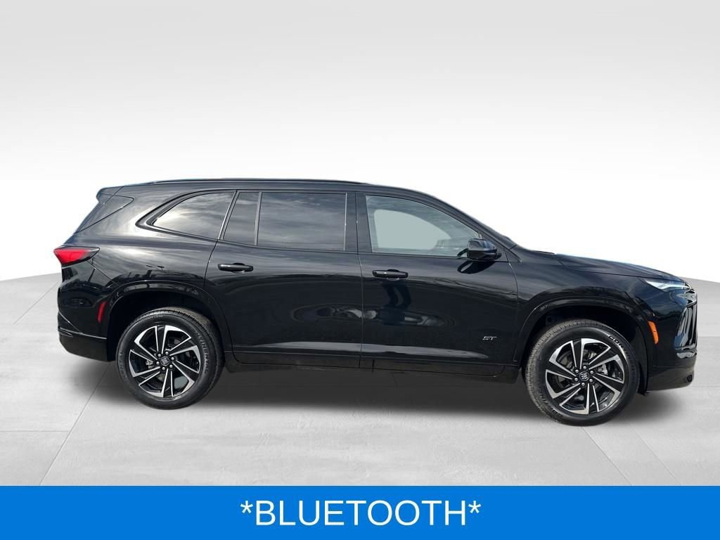 Used 2025 Buick Enclave Sport Touring FWD image 3