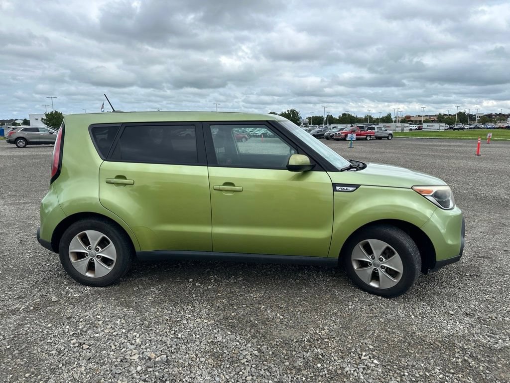 Used 2015 Kia Soul FWD image 11