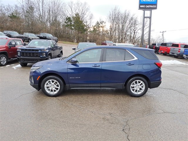 Used 2022 Chevrolet Equinox LT image 2