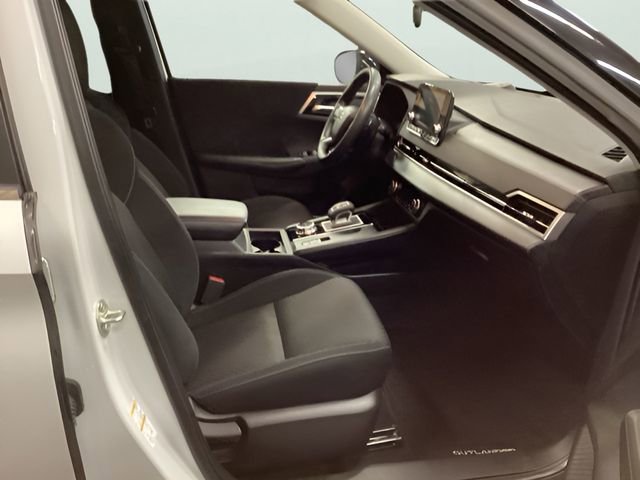 Used 2022 Mitsubishi Outlander ES image 12
