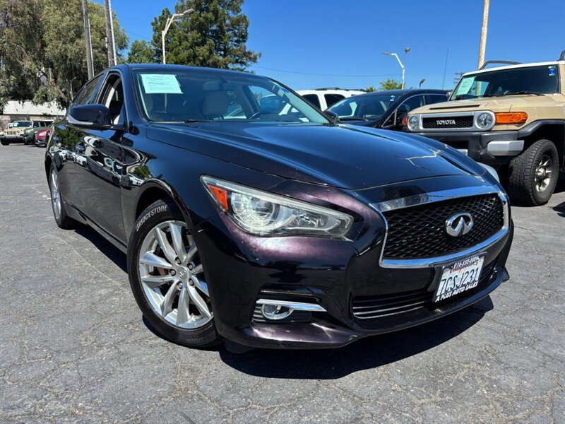 Used 2014 INFINITI Q50 w/ Moonroof Package RWD image 1