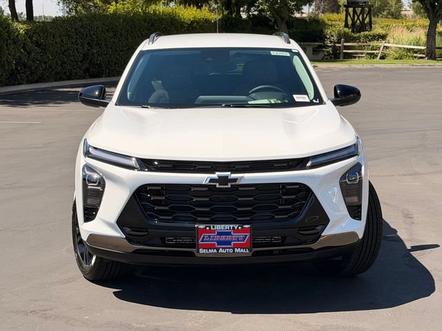 New 2026 Chevrolet Trax ACTIV FWD image 2