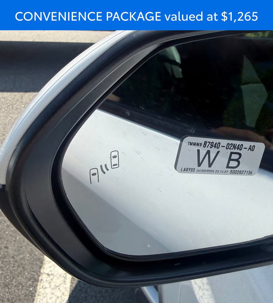 Certified 2022 Toyota RAV4 SE w/ Convenience Package AWD/4WD image 4