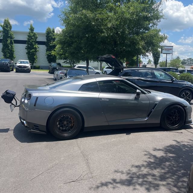 Used 2012 Nissan GT-R Premium AWD/4WD image 5