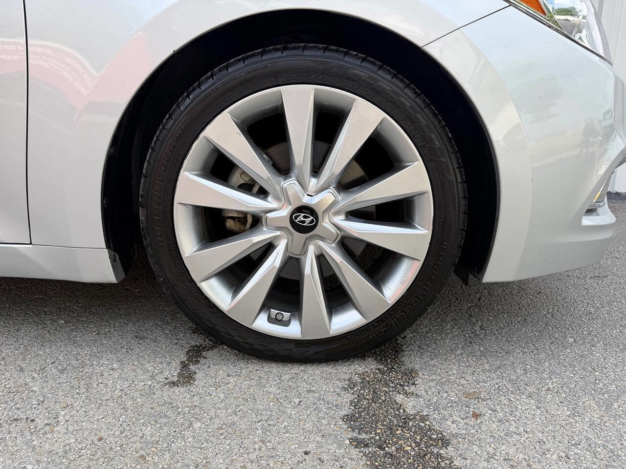 Used 2014 Hyundai Azera Limited w/ Option Group 02 FWD image 35