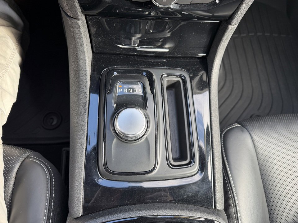 Used 2023 Chrysler 300 S w/ Comfort Group image 26