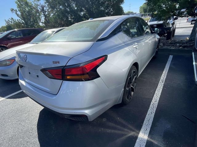 Used 2024 Nissan Altima 2.5 SR FWD image 14