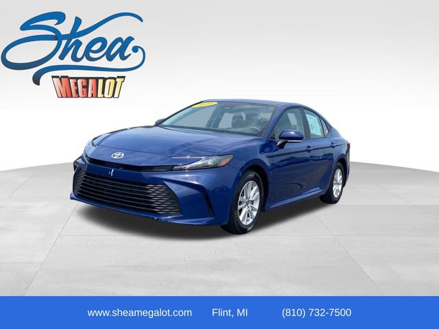 Used 2025 Toyota Camry LE FWD image 1