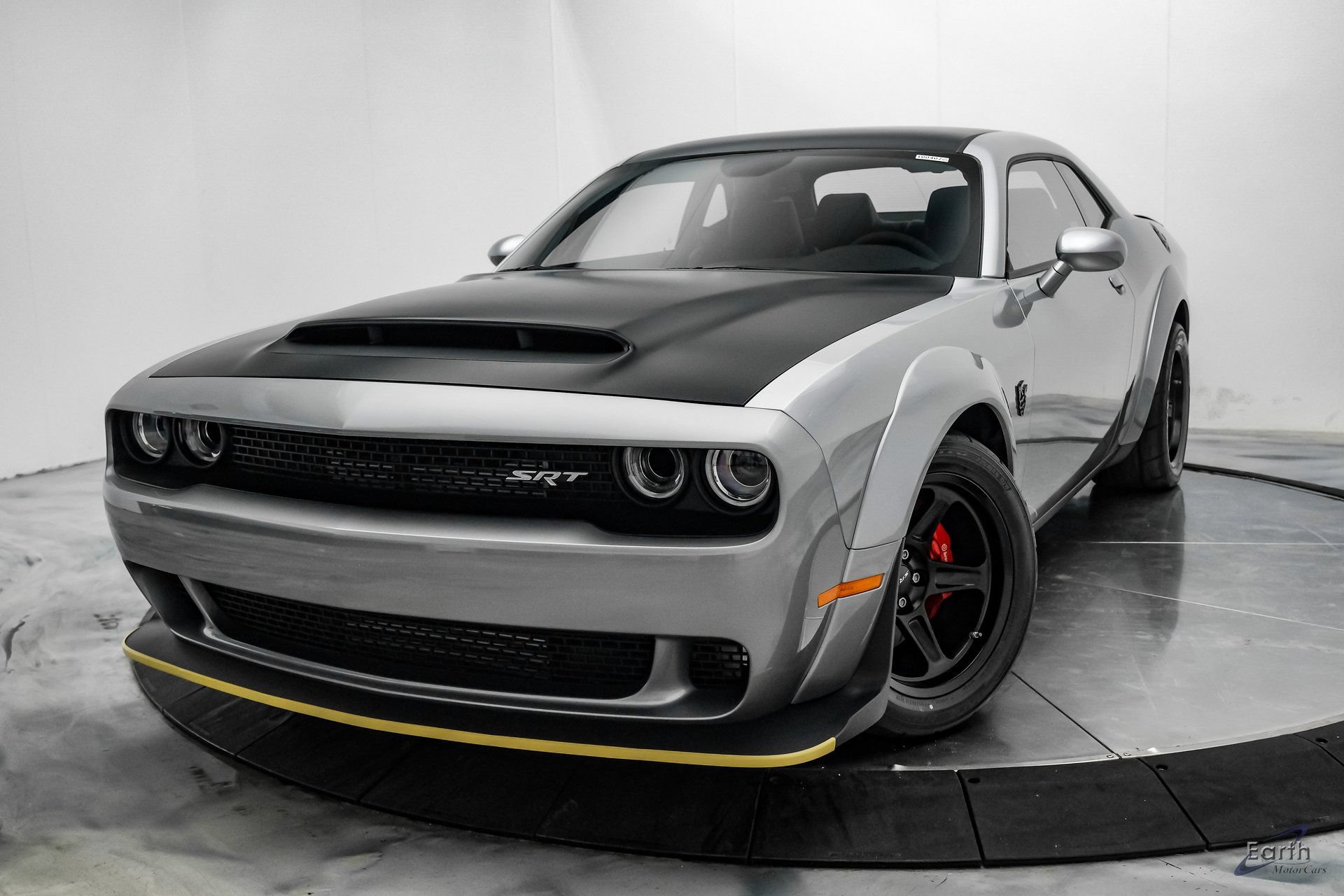 Used 2018 Dodge Challenger SRT Demon RWD image 5