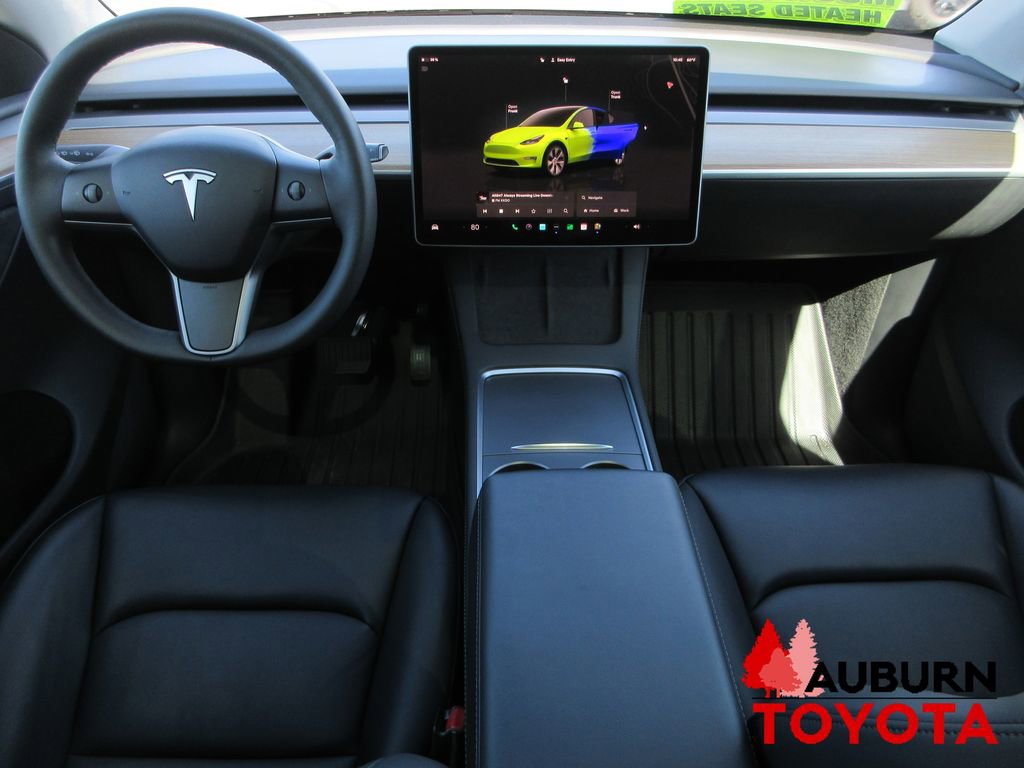 Used 2023 Tesla Model Y Long Range image 32