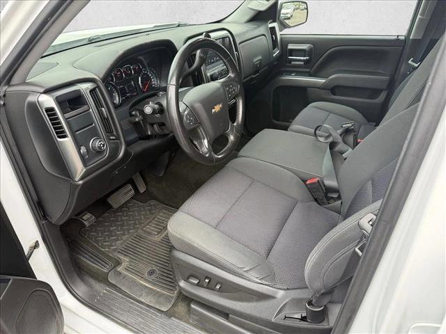 Used 2018 Chevrolet Silverado 1500 LT w/ LT Eassist Package RWD image 9